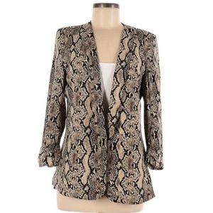 EUC animal print blazer